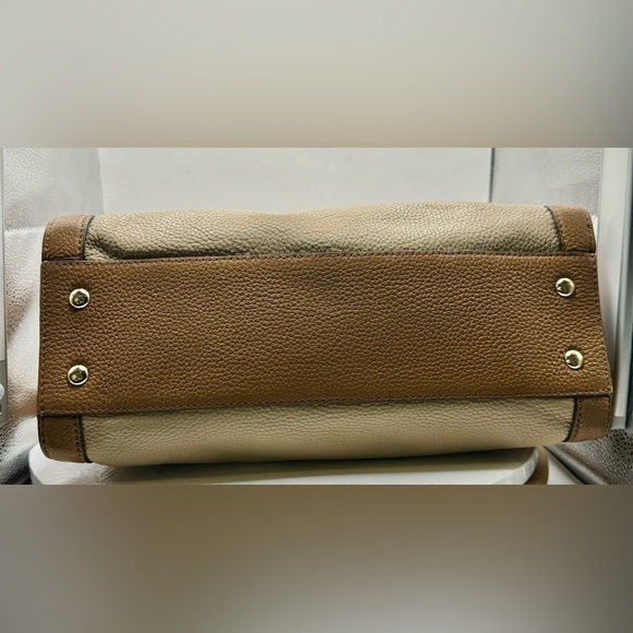 Michael Kors Taupe Pebbled Leather With Brown Trim Hamilton Satchel Shoulder Bag - Picture 5 of 10